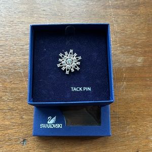 Swarovski crystal snowflake tack pin